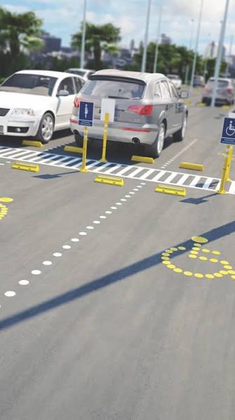 Balizas y bolardos PVC para estaciones de carga eléctrica