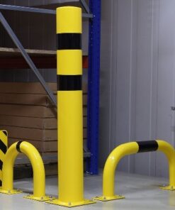 Bolardos y pilonas metálicos para estaciones de carga eléctrica